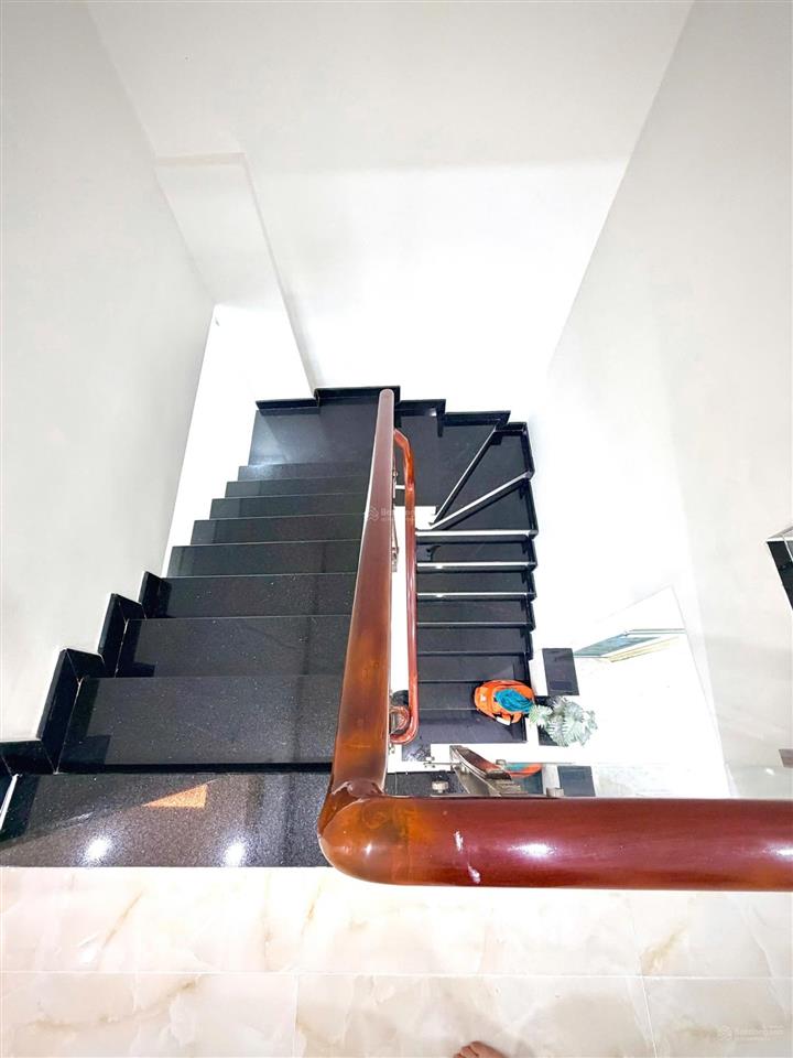 Chính chủ bán nhà hẻm 1/ văn cao 4m x 11m, trệt  1 lầu  2pn  2wc