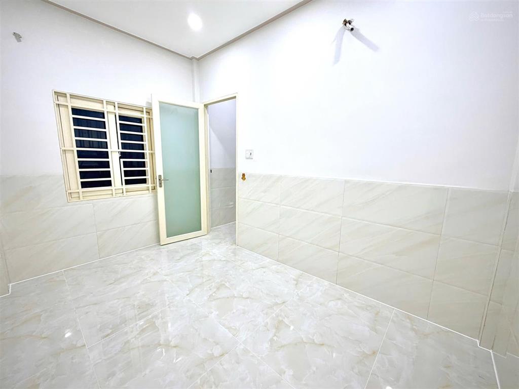 Chính chủ bán nhà hẻm 1/ văn cao 4m x 11m, trệt  1 lầu  2pn  2wc