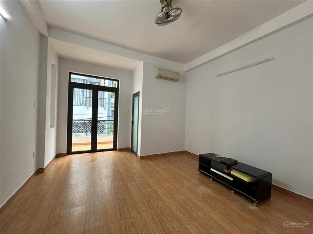 Chính chủ cần bán gấp nhà ngang 5m x 15m đường thoại ngọc hầu 3 lầu