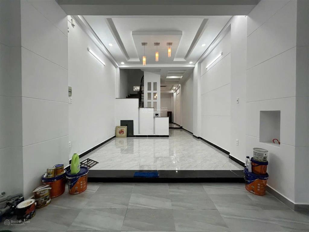 Chính chủ cần bán gấp nhà ngang 5m x 15m đường thoại ngọc hầu 3 lầu