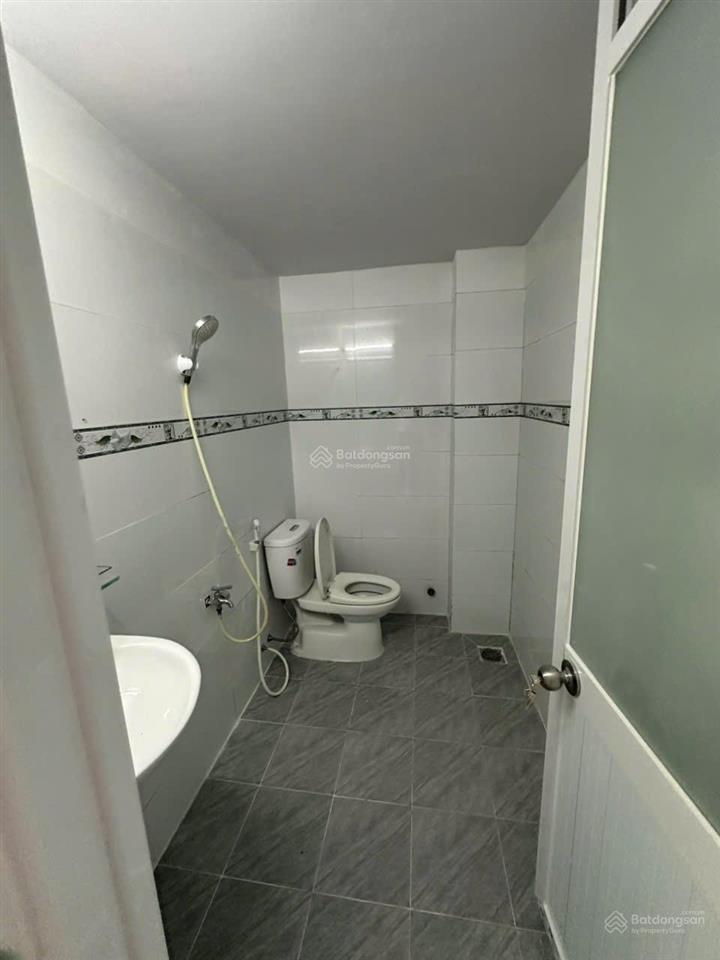 Cho thuê nhà mặt tiền kinh doanh, âu cơ, tân phú. gần nhà hàng nam bộ, bệnh viện, chợ [4m x 22m]