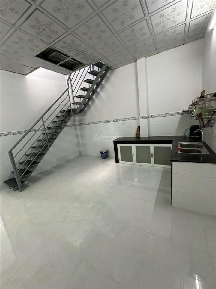 Cho thuê nhà mặt tiền kinh doanh, âu cơ, tân phú. gần nhà hàng nam bộ, bệnh viện, chợ [4m x 22m]