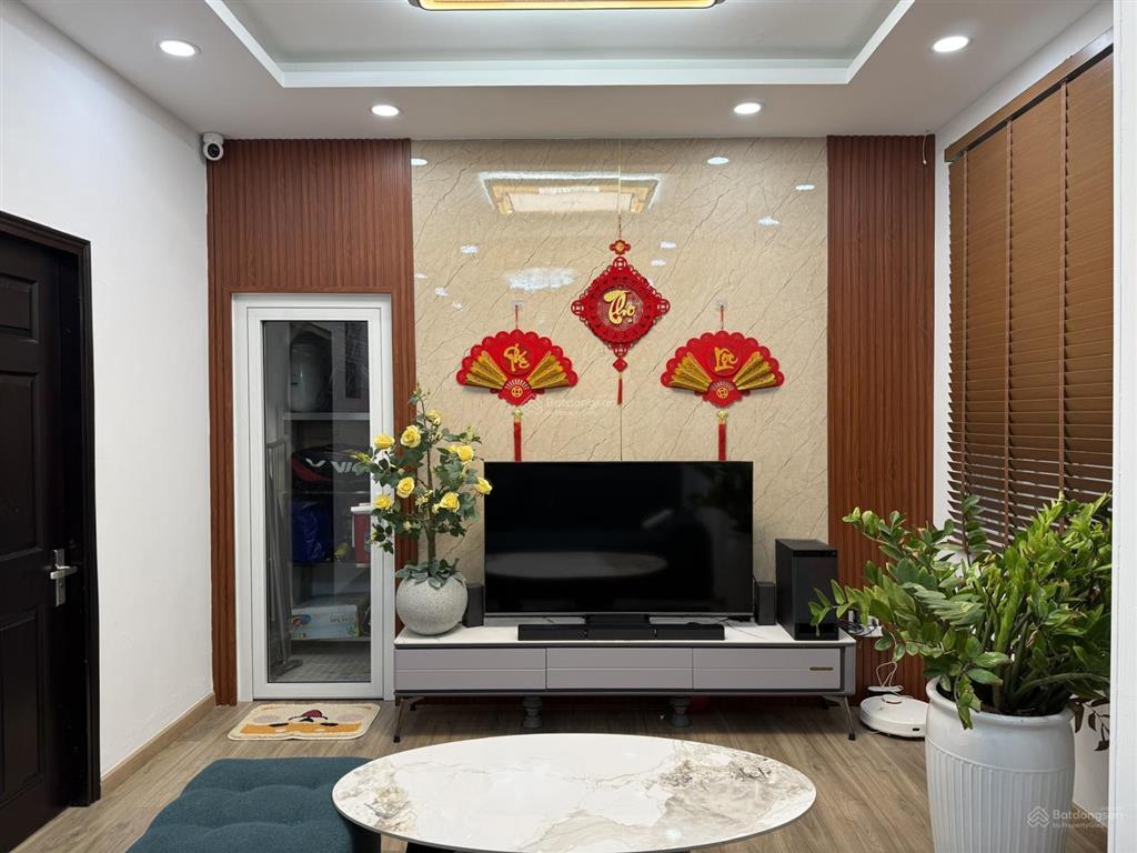 Bán căn hộ 79m 2pn.2wc  sổ hồng full nội thất đầy đủ chính chủ cần bán gấp