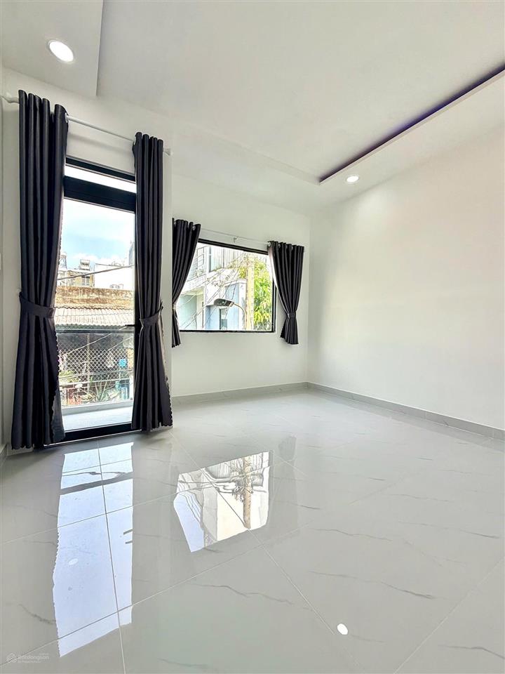 Nhà mới 100% chỉ việc sách valy vô ở nhà 18// trương phước phan, btđ sát lê văn quới