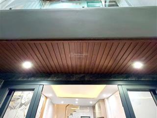 Nhà đẹp trung tâm quận 11 dọn vào ở ngay sát đầm sen [3.5m x 8m ] 2 lầu  2pn  3wc chính chủ rao