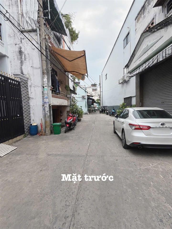 Bán đất tặng nhà 2 mặt tiền vị trí đẹp hxt tới cửa không lộ giới giáp tân phú quận 6