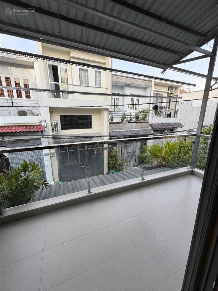 Nhà mới đẹp, dọn vào ở liền. vị trí đẹp  hẻm nhựa 7m thông 730 hương lộ 2 gần bv bình tân
