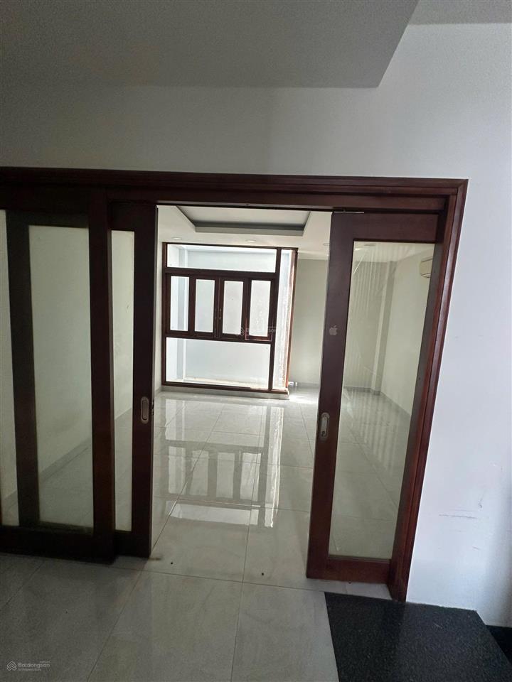 Cho thuê nhà mtkd đường lương thế vinh giáp quận 6 đầm sen  có sẵn 4 máy lạnh [4m x 14m] 3 lầu