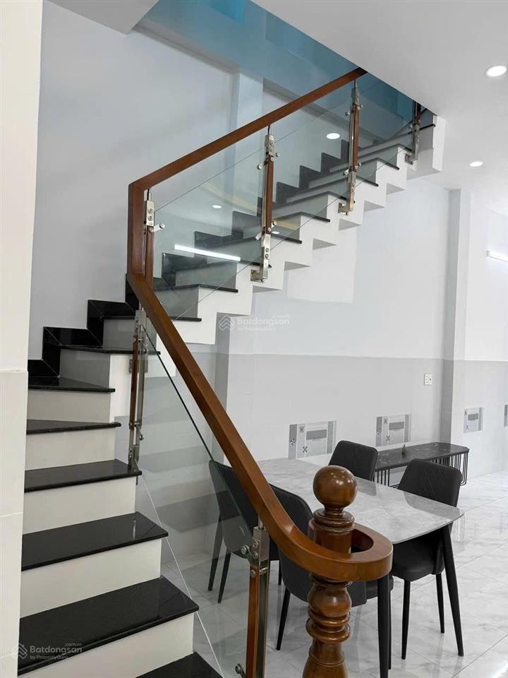 Chính chủ cần tiền bán nhà hẻm 5m chiến lược [5m x 10m] giáp tân phú quận 6