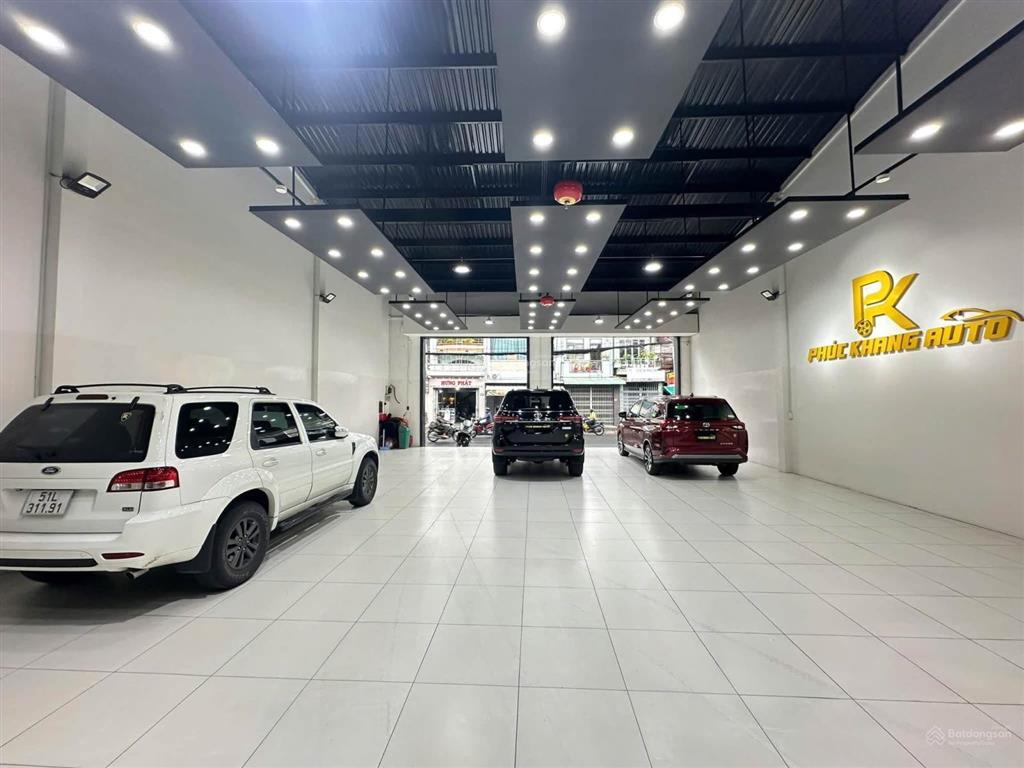 Cho thuê mtkd đường thạch lam  10,5m x 22m tiện kinh doanh showroom, siêu thị