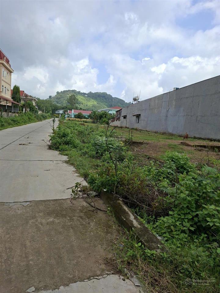 Sang nhượng lô đất vàng tại mặt tiền đường đt 720, xã gia huynh, huyện tánh linh, tỉnh bình thuận