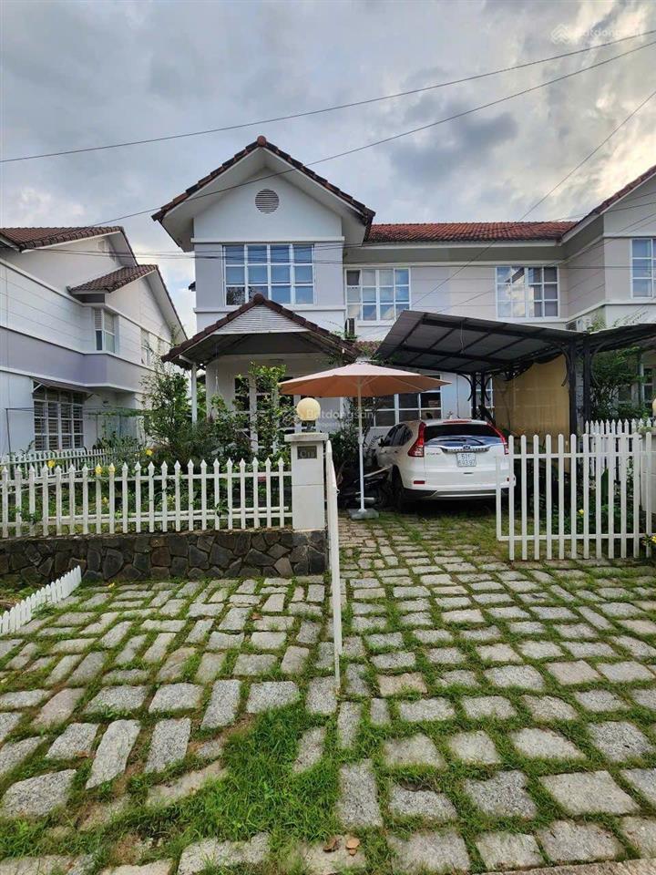 Giới thiệu căn biệt thự cao cấp nghỉ dưỡng ven sông sài gòn 250m2 full thổ cư chỉ 7,5 tỷ