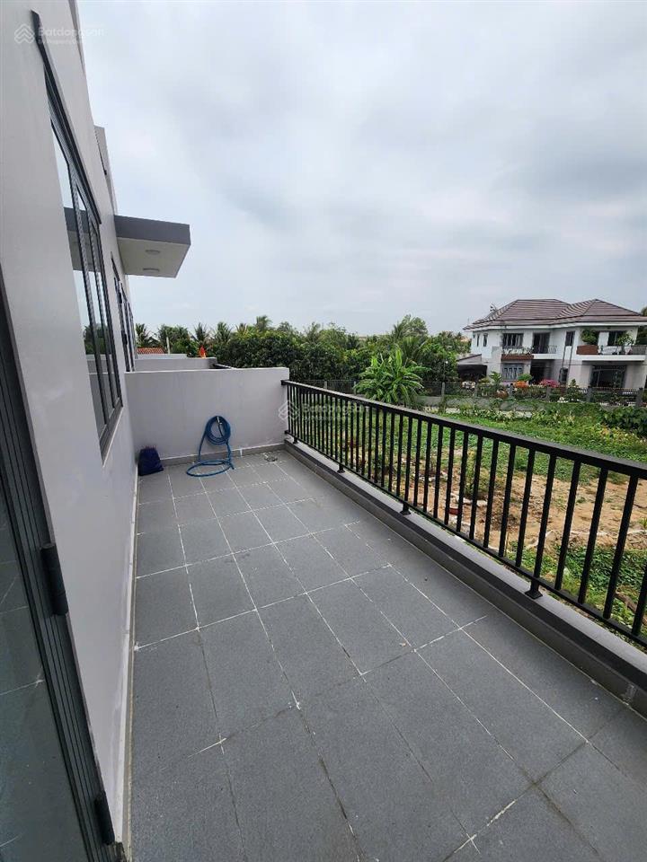 Bán nhà phố 82m2 thiết kế hiện đại xe hơi đỗ cửa đường t11 tân quý tây bình chánh chỉ 3,5 tỷ