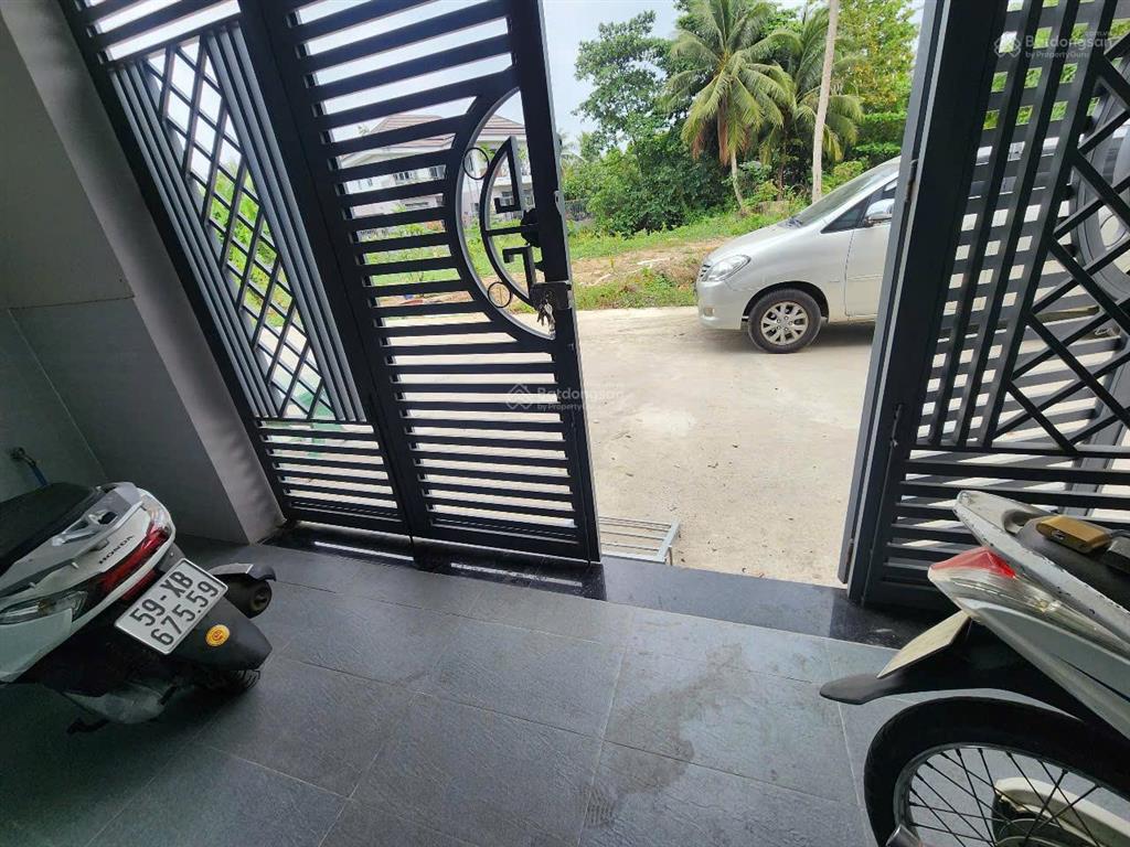 Bán nhà phố 82m2 thiết kế hiện đại xe hơi đỗ cửa đường t11 tân quý tây bình chánh chỉ 3,5 tỷ