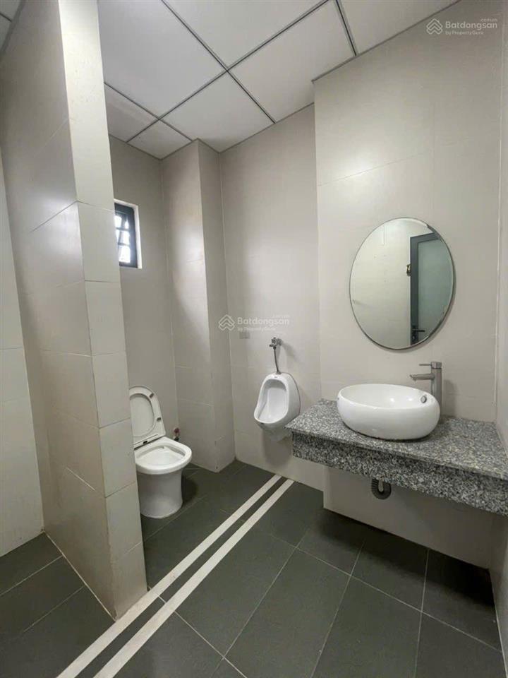 Cho thuê nhà mặt tiền kinh doanh diện tích lớn 328 đường lũy bán bích tân phú d