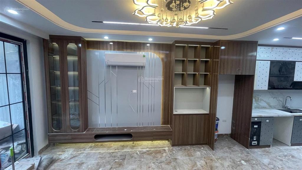 Giật mình với mức giá! 66m2 5 tầng thang máy nhà mới hiện đại chỉ 11,2 tỷ tại thạch bàn.