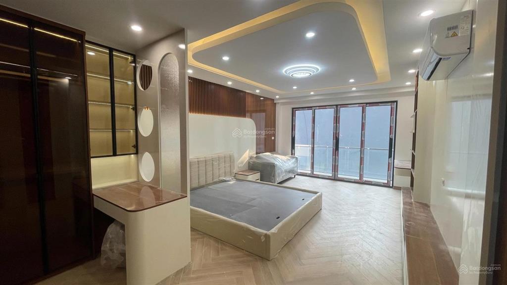 Giật mình với mức giá! 66m2 5 tầng thang máy nhà mới hiện đại chỉ 11,2 tỷ tại thạch bàn.