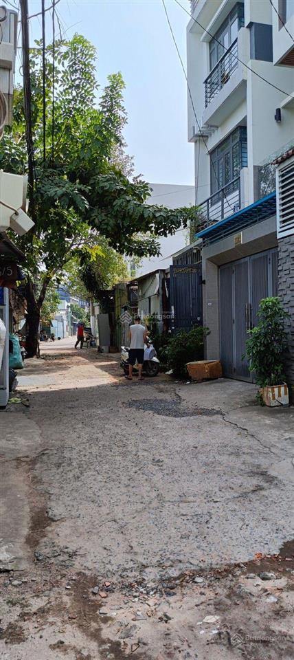 Bán nhà ăn tết có một không hai. giảm 1 tỷ còn 5,5 tỷ 5 x 18m 90 m2 cấp 4. nhanh mới kịp nhe