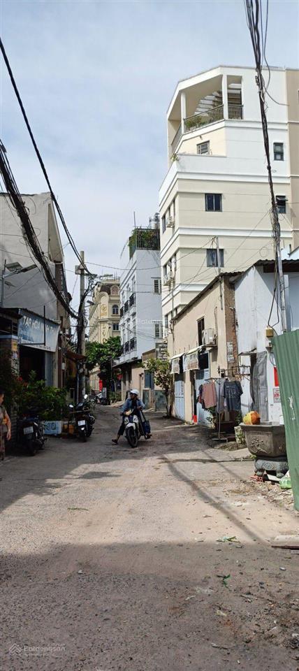 Bán nhà ăn tết có một không hai. giảm 1 tỷ còn 5,5 tỷ 5 x 18m 90 m2 cấp 4. nhanh mới kịp nhe