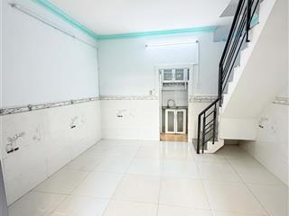 Nhà đẹp ở ngay trong tết. giá hữu nghị. 19 m2, 3 tầng, đường trần văn quang tân bình nhỉnh 2 tỷ.