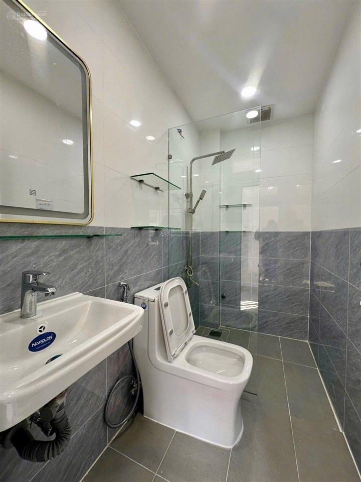 Chủ gấp lắm chỉ 5,69 tỷ là có ngay nhà 2 tầng  47m ( 4 x 12m). kết cấu btct . sổ hồng riêng.