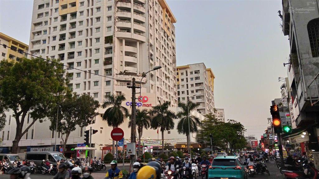 Nhà rộng thoáng, ngang 13m  2 tầng  135m2  nhỉnh 9 tỷ. vị trí kinh doanh thu nhập cao