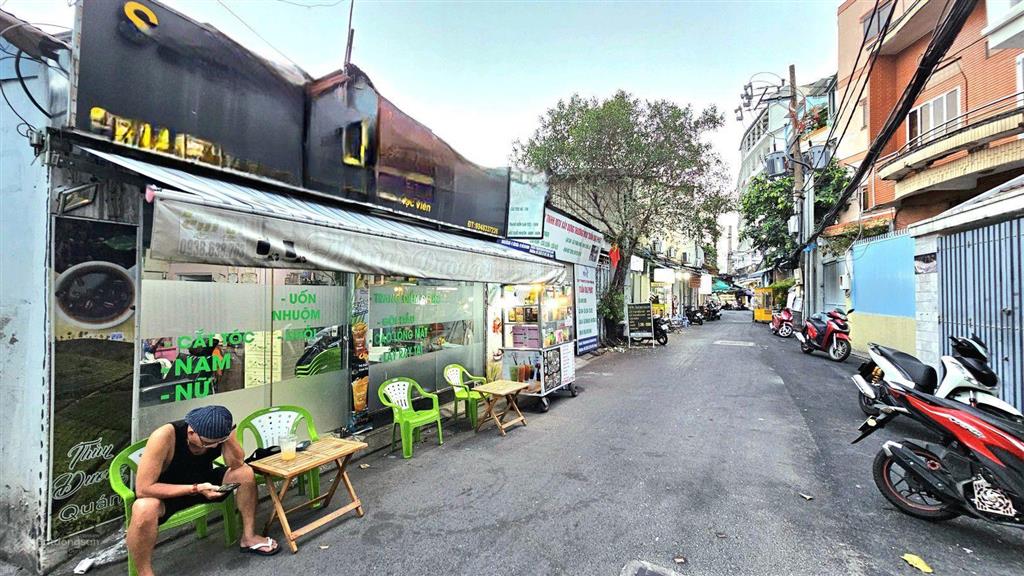 Nhà rộng thoáng, ngang 13m  2 tầng  135m2  nhỉnh 9 tỷ. vị trí kinh doanh thu nhập cao