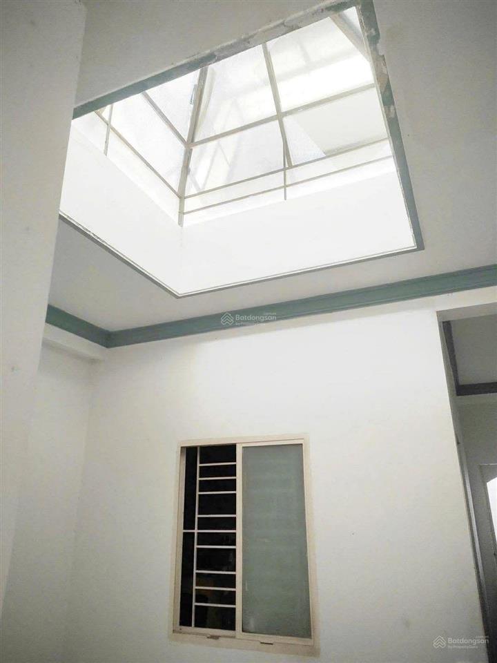 Nhà mặt tiền đẹp rộng thoáng, quá ngộp giảm 2 tỷ, 84 m2, 4 tầng, kinh doanh ngày đêm. nhỉnh 9 tỷ.
