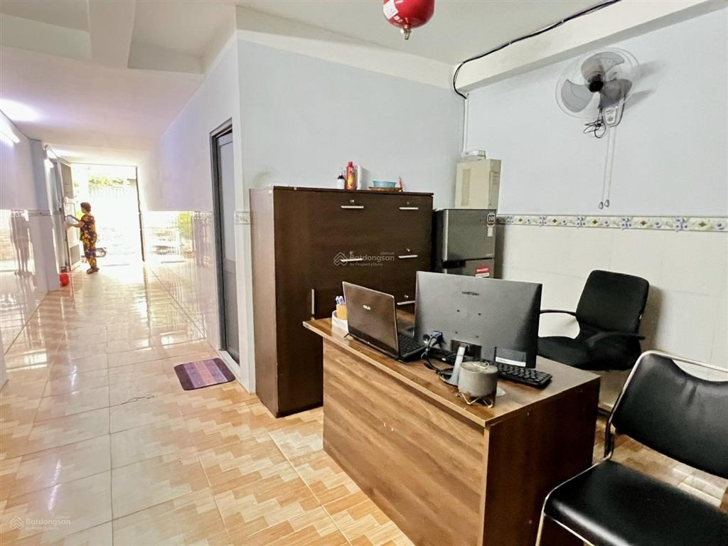 Lý thánh tông  tân phú  156 m2 hẻm xe tải 33 phòng 6 tầng 28 tỷ. dòng tiền khủng