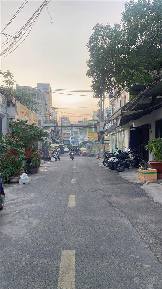 Bán gấp mặt tiền ngay chợ tân hương  tân phú 4x21, 84m2, 4 tầng, nhỉnh 9 tỷ.
