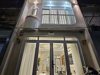 Nhà đẹp ở ngay  hẻm ô tô thông  trần văn quang  phường 10 tân bình 48 m2 3 tầng chỉ 8,6 tỷ.