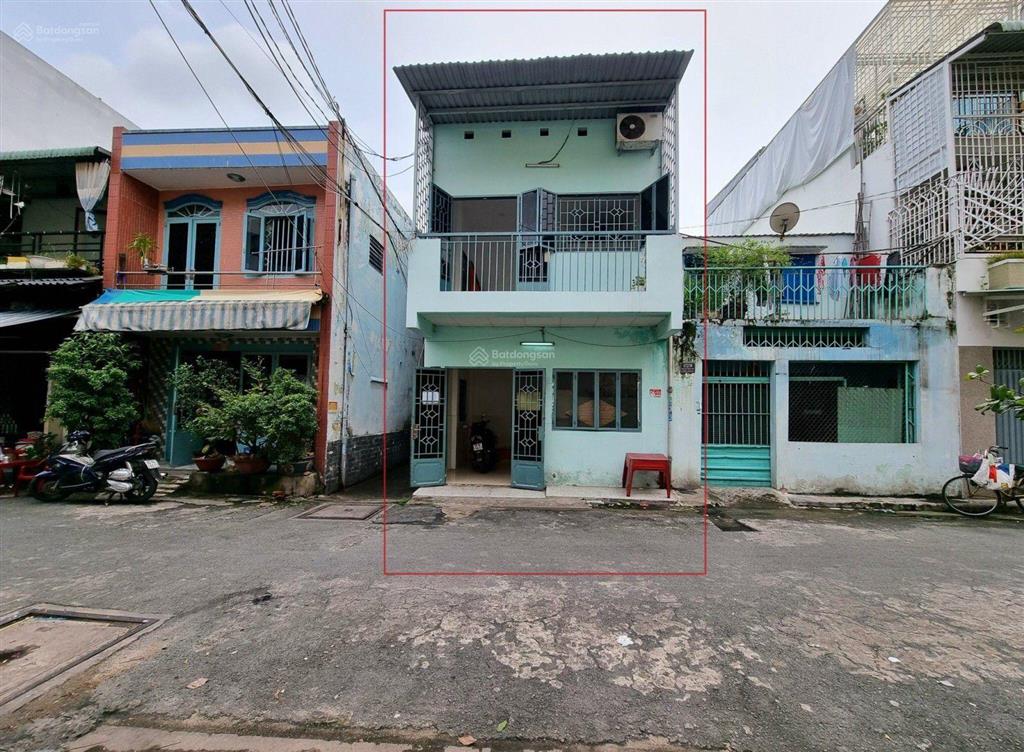 Nhà đẹp ở ngay đường lý thánh tông  tân phú  hẻm 10 m  20 m ra mặt tiền giá chỉ 3 tỷ nhà 2 tầng