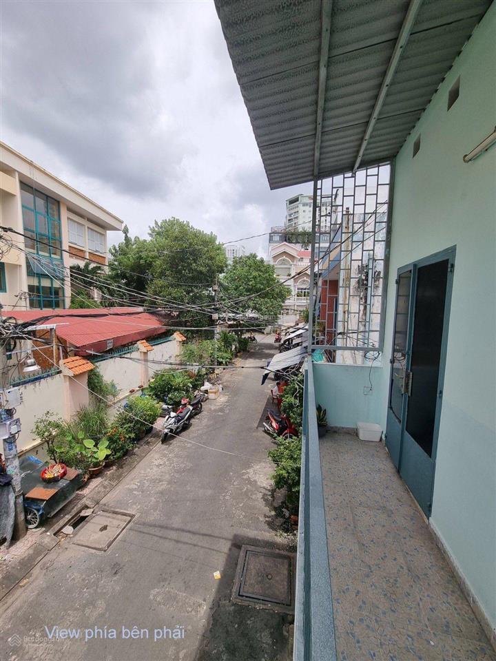 Nhà đẹp ở ngay đường lý thánh tông  tân phú  hẻm 10 m  20 m ra mặt tiền giá chỉ 3 tỷ nhà 2 tầng
