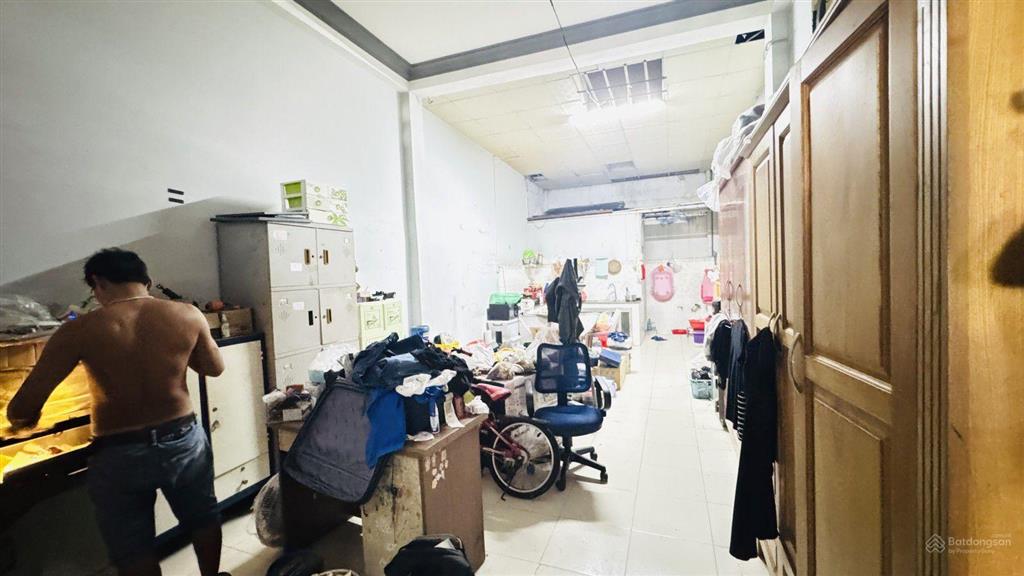 Ngộp bank  bán đất giá rẻ tặng thêm nhà 3 tầng  100m2  4x25  chỉ nhỉnh 9 tỷ. (t885p04) nhà đẹp