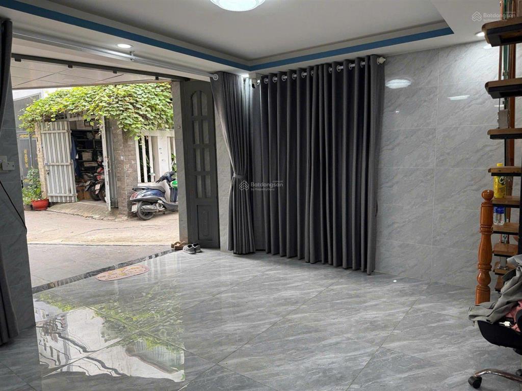 Hẻm xe hơi 1/, đoàn giỏi  tân phú  nhà đẹp  2 tầng  48m2  4m nở hậu 4.7m x 10m  giá 4.6 tỷ