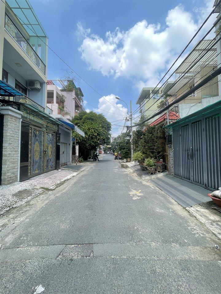 Nhà đẹp ở ngay, đường nguyễn háo vĩnh, tân phú, 24 m 2 tầng nhỉnh 2 tỷ. sát mặt tiền.