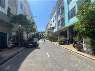 Bán lô đất acc vĩnh hoà giá rẻ hơn khu vực ngang 5 m giá 5 tỷ 5 cách biển 200 m đường nhựa 11 m