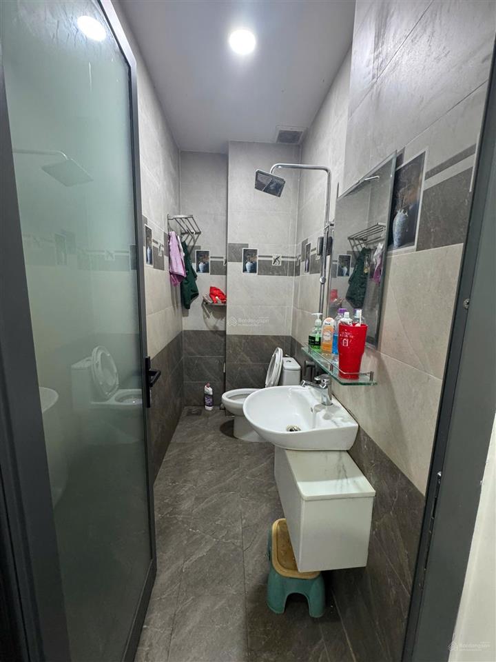 Chủ bán nhà 4 tầng khu acc quân đội vĩnh hoà cách biển 300 m ngang 5 m dài 12 giá 7 tỷ 9