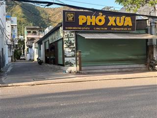 Bán lô đất 3 mặt tiền đường điện biên phủ vĩnh hoà diện tích 153,6m2 gần biển, chợ đang cho thuê
