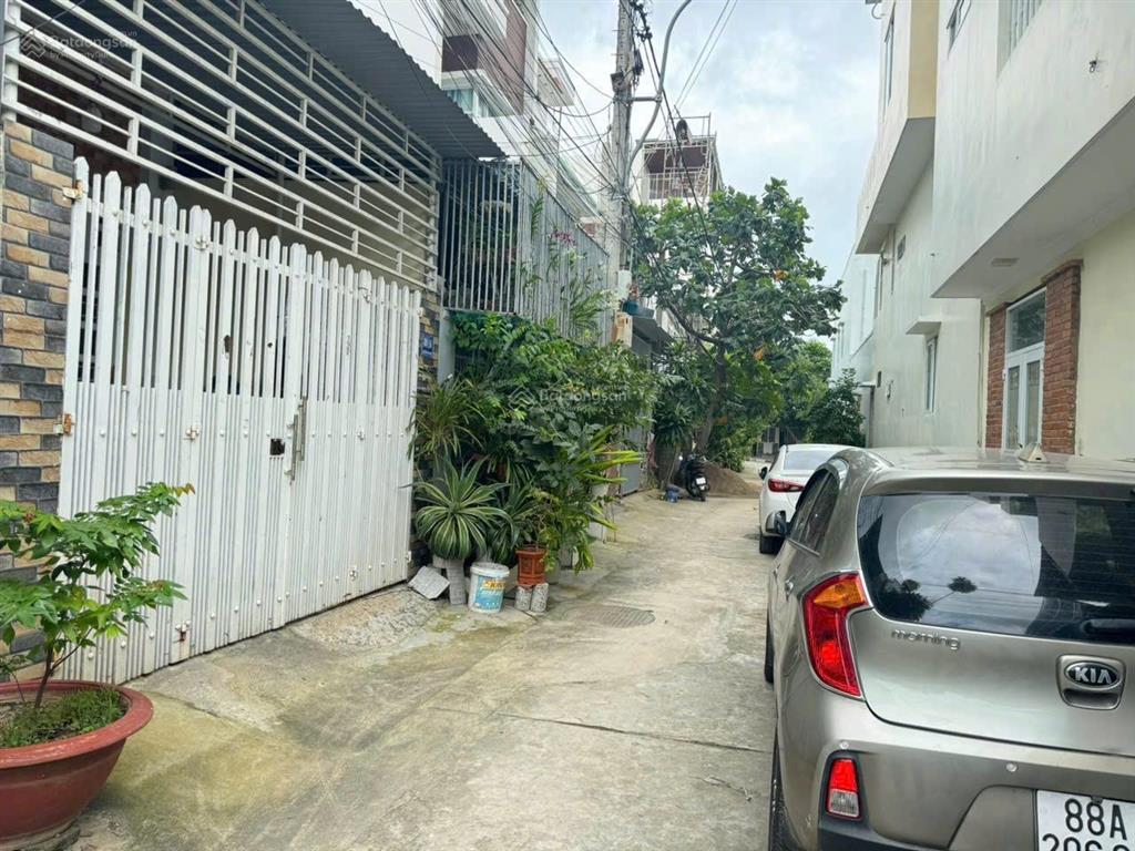 Bán nhà khu đông mương hòn xện diện tích 80 m2 đường bê tông 5m sát công viên hiện đang cho thuê