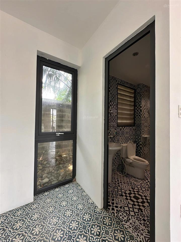 Bán biệt thự gần bến du thuyền có hồ bơi ngang 10 m diện tích 331,7 m đường 13 m giá 19 tỷ 4