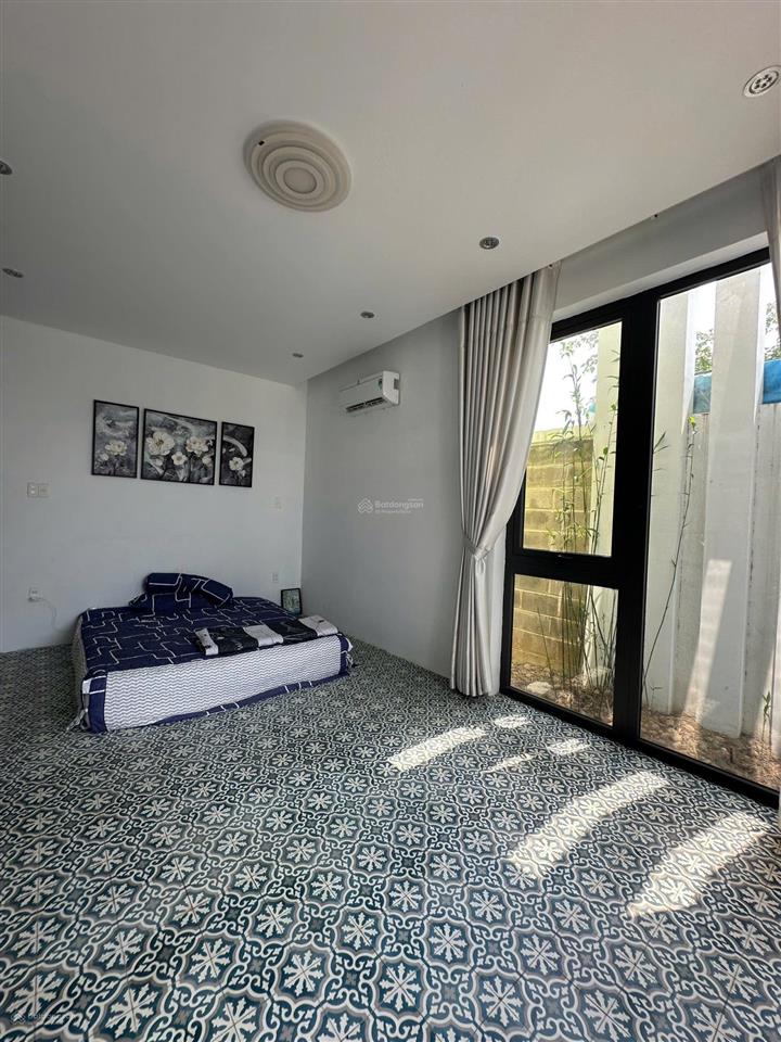 Bán biệt thự gần bến du thuyền có hồ bơi ngang 10 m diện tích 331,7 m đường 13 m giá 19 tỷ 4