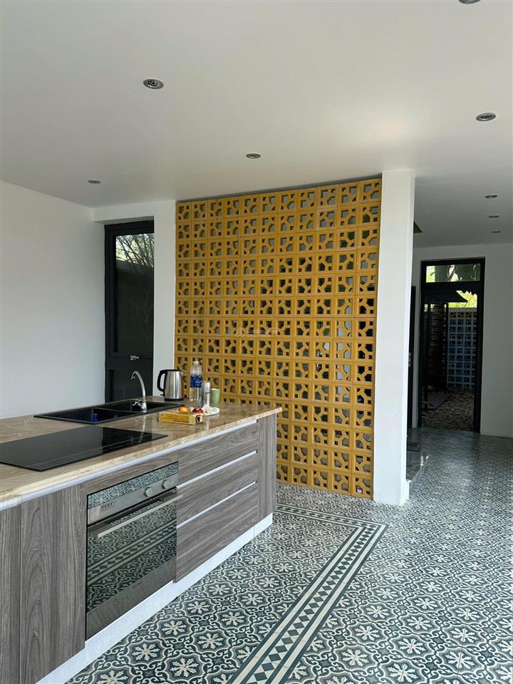 Bán biệt thự gần bến du thuyền có hồ bơi ngang 10 m diện tích 331,7 m đường 13 m giá 19 tỷ 4