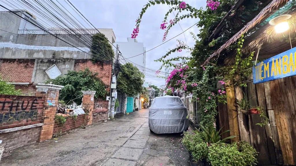 Bán lô đất đường sao biển gần bãi tắm hòn chồng phù hợp xây căn hộ, khách sạn ngang 9,84 m nở hậu