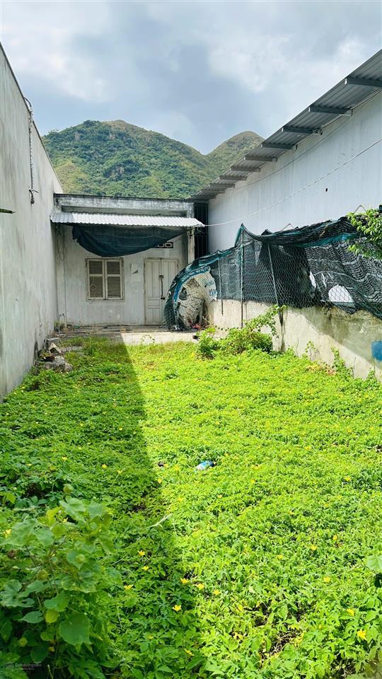 Bán đất đường ô tô khu dân cư hòn xện vĩnh hoà ngang 4 m diện tích 94 m giá 4 tỷ 230
