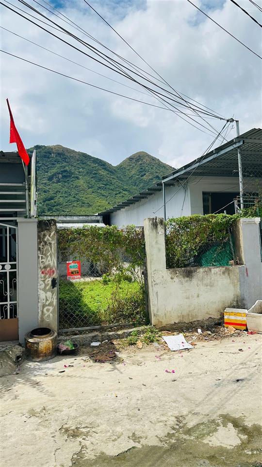 Bán đất đường ô tô khu dân cư hòn xện vĩnh hoà ngang 4 m diện tích 94 m giá 4 tỷ 230
