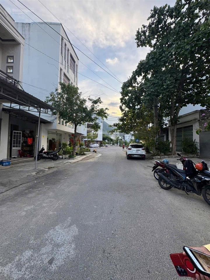 Bán lô đất khu đông mương hòn xện, bắc nha trang, ngang 4,5 m, vị trí đẹp, gần biển, bến du thuyền