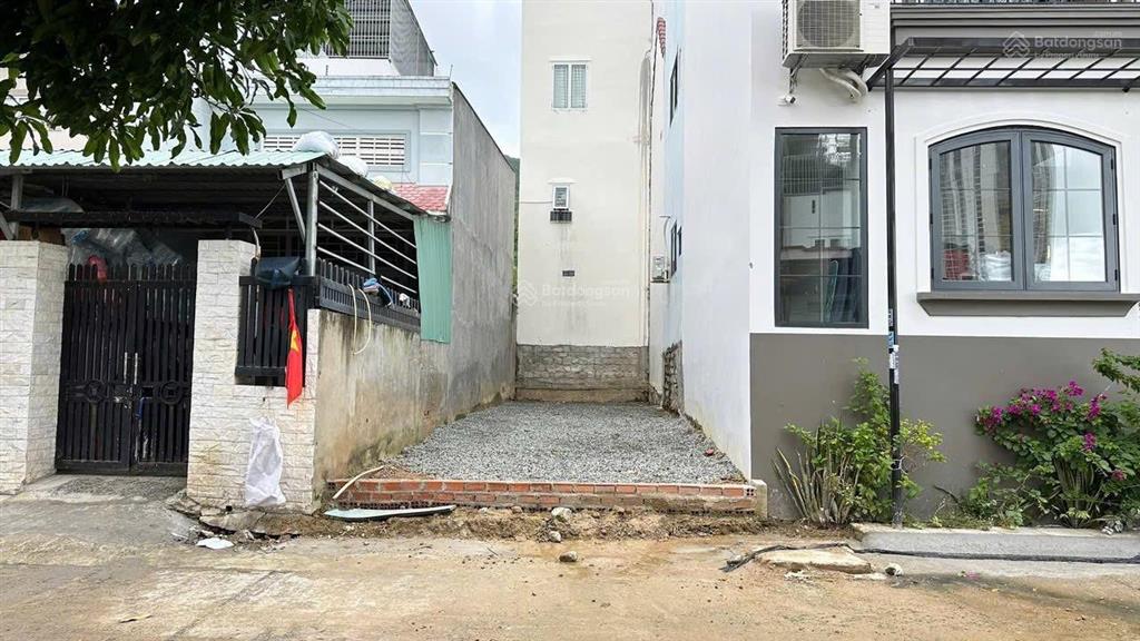 Bán đất khu đông mương tđc hòn sện vĩnh hoà diện tích 64 m ngang 4 m giá 4 tỷ 5