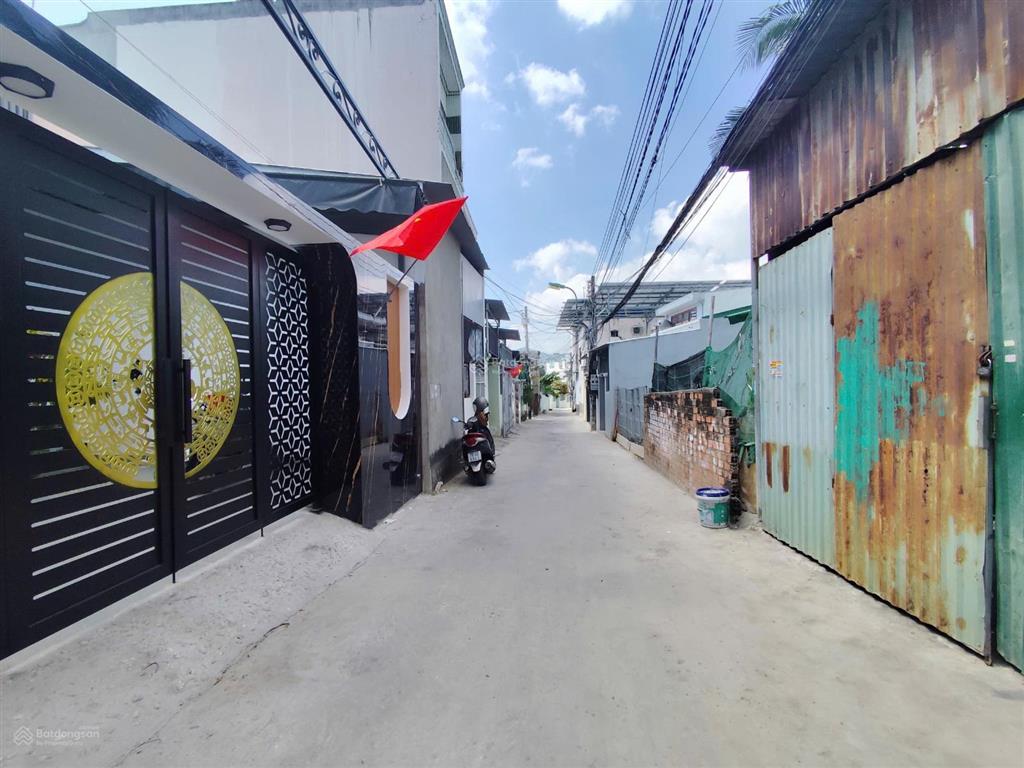 Bán đất đường ô tô bắc nha trang 65,1 m ngang 5 m gần trường học , chợ bán kính 5 phút di chuyển