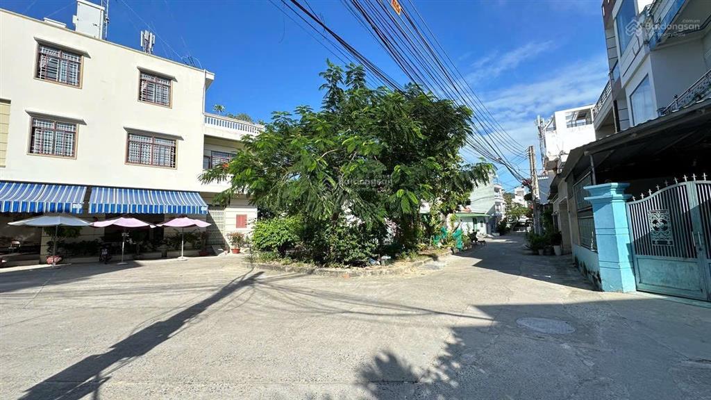 Bán đất hòn xện hẻm lý thái tổ bắc nha trang đối diện công viên 111,2 m giá 5 tỷ 5 ô tô thoải mái